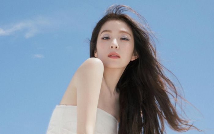 Nhan sắc U40 của Irene (Red Velvet) gây sốt