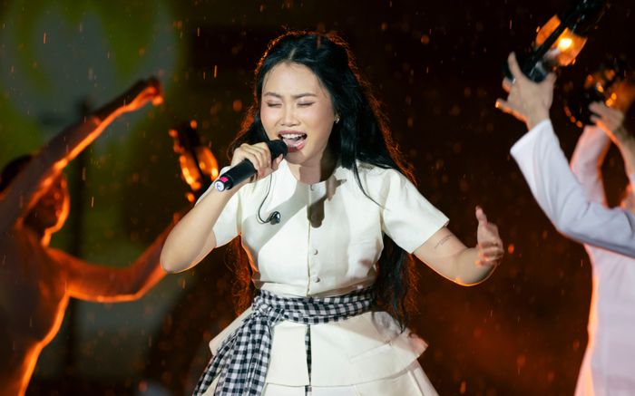 Người thân 'ngã quỵ' với Phương Mỹ Chi