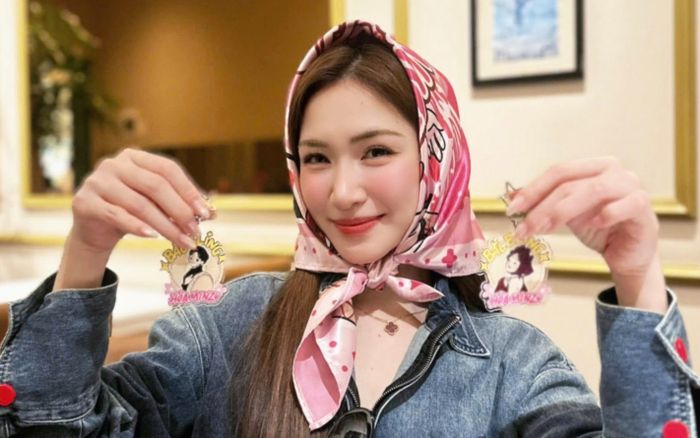 Hòa Minzy chi nhiều tiền hơn 10 năm qua cho một nam đồng nghiệp