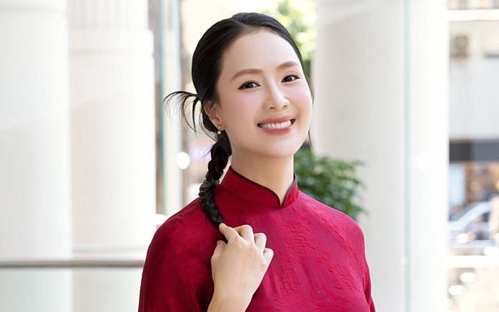 Hồng Diễm: Ngoài đời xinh đẹp nhưng cứ lên phim là lộ khuyết điểm