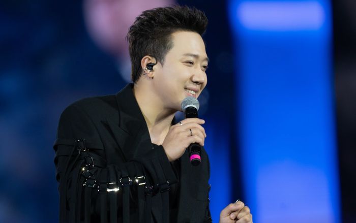 Hơn 2.000 khán giả đồng loạt phản ứng khi Trấn Thành cất giọng hát