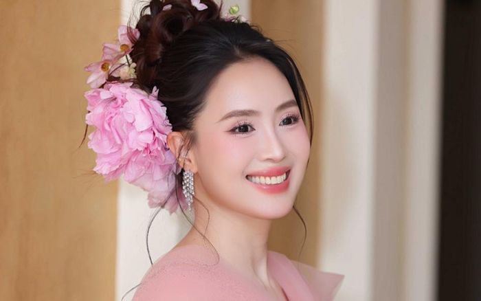 Phản ứng của khán giả khi Hồng Diễm nói lời tạm biệt