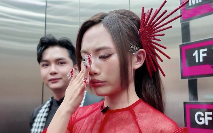 'Vết gợn' trong hành trình rực rỡ của Phương Mỹ Chi