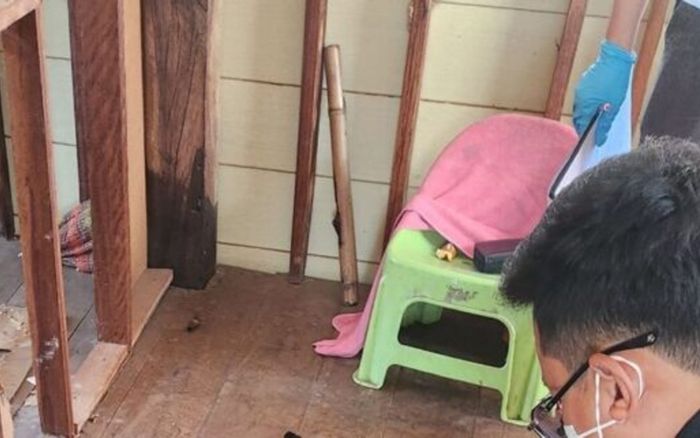 Mùi hôi thối bốc lên trong nhà cháu trai, dì ruột đi kiểm tra thì thấy cảnh đau lòng