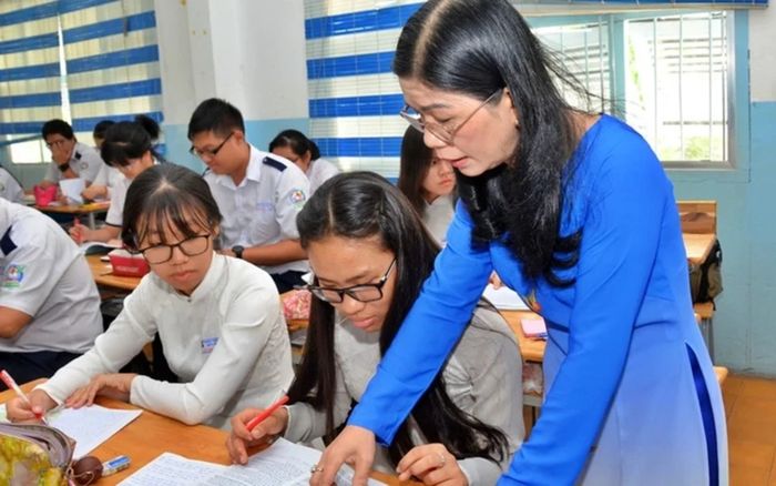 Quy định mới về tuổi nghỉ hưu của giáo viên từ năm 2026: Ai được nghỉ sớm, ai làm việc lâu hơn?