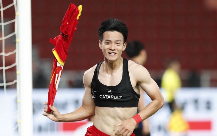 Gió đảo chiều với tiền đạo Thanh Nhàn