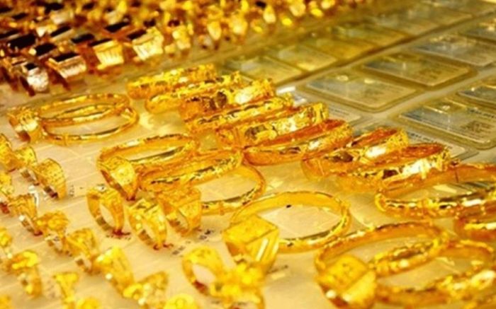 Tin tài chính hôm nay 5/1: Vàng bật tăng mạnh, USD duy trì nhịp tăng nhẹ