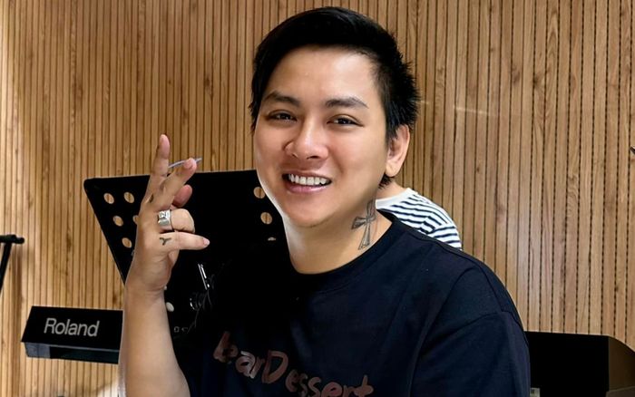 Chiếc xe 10 chữ số của Hoài Lâm