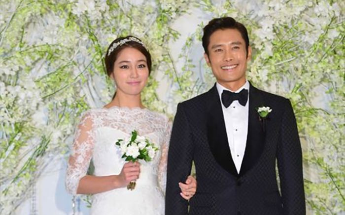 Lee Min Jung tiết lộ từng bật khóc vì thói quen ăn uống của Lee Byung Hun