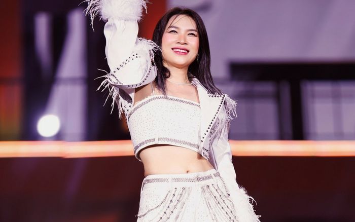 Người đàn ông tạo nên kỳ tích hiếm có cho Mỹ Tâm