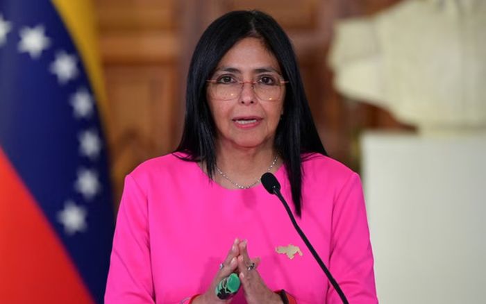 Phó Tổng thống Venezuela tuyên thệ nhậm chức Tổng thống lâm thời