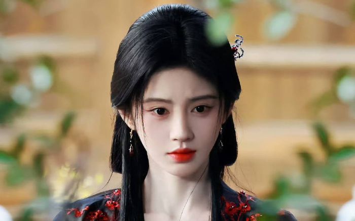 Tin không vui của Cúc Tịnh Y