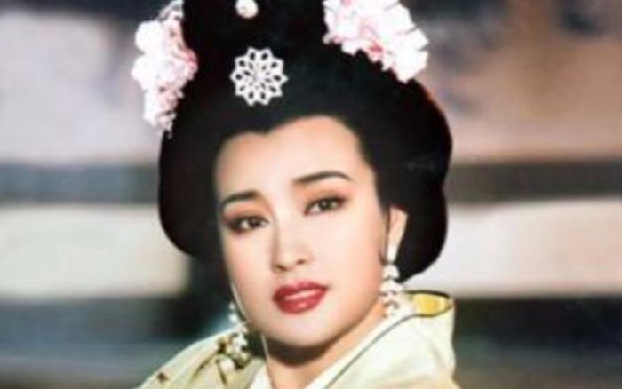 Võ Tắc Thiên đẹp nhất lịch sử trở lại màn ảnh