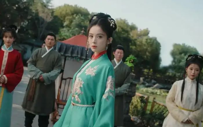 Ngọc Minh Trà Cốt gây tranh cãi dữ dội vì nội dung phản cảm