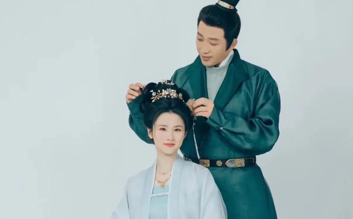 Vu Chính có cảnh hôn trong Kim Ngô Bất Cẩm