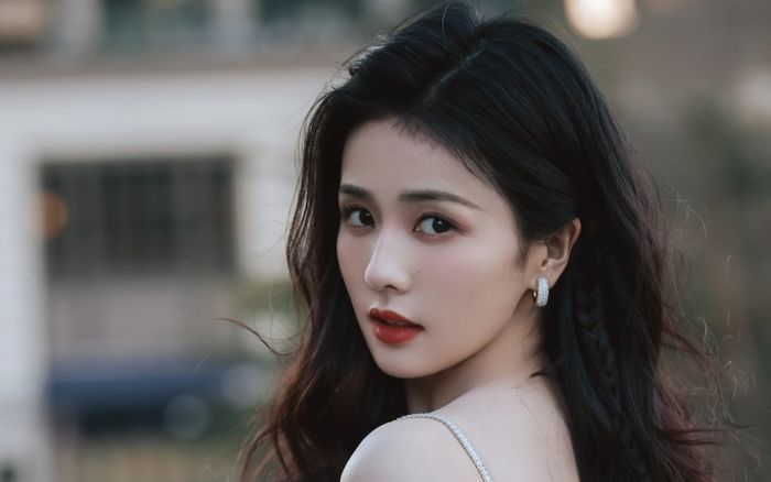 3 bộ phim của Bạch Lộc liên tiếp gây sốt trong một năm