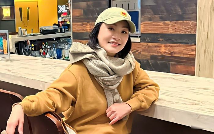 Nghệ sĩ Hồng Đào đi xem phim với chàng trai 1m8, cái kết ngoài dự đoán