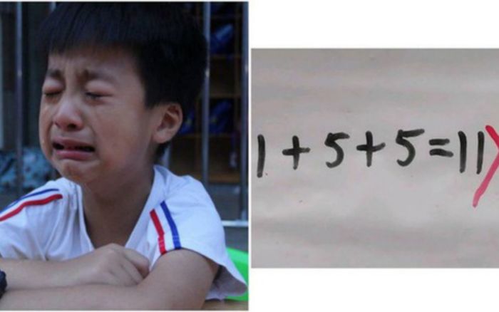Học trò khóc nức nở vì bài toán '1+5+5=11' bị chấm sai, mẹ liền hỏi giáo viên và nhận được lời giải thích gây bất ngờ