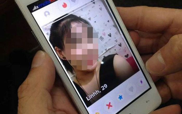 Cảnh báo thủ đoạn lừa đảo, tống tiền qua ứng dụng hẹn hò tinder