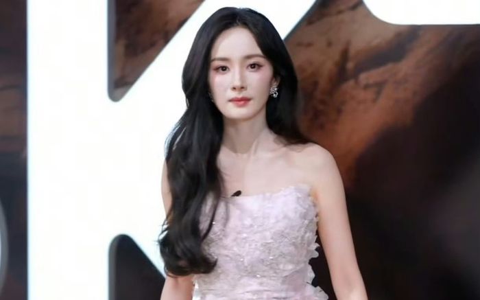 Dương Mịch vướng nghi vấn can thiệp 'dao kéo', lộ dấu hiệu khó có thể chối cãi