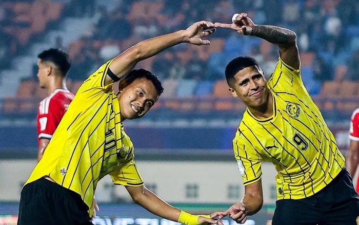 Thắng Singapore 6-0, Malaysia hẹn quyết đấu tuyển Việt Nam
