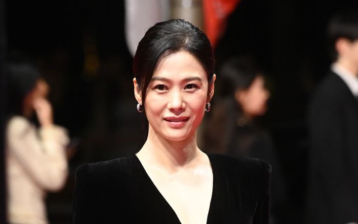'Mỹ nhân Giày Thủy Tinh' Kim Hyun Joo hé lộ quá khứ ít biết