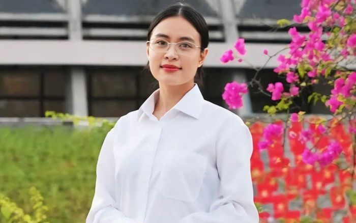 Hoàng Thùy Linh công khai hạnh phúc trước ngày trọng đại