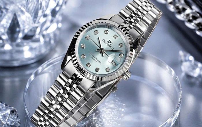 Tặng đồng hồ ngày 20/10 – Trao yêu thương, nhận ưu đãi tới 50% tại Đăng Quang Watch