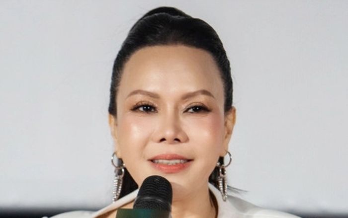 Mừng cho nghệ sĩ Việt Hương khi quyết định thay đổi