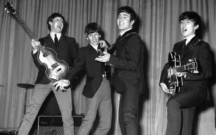 Paul McCartney lo ngại về phim tiểu sử The Beatles