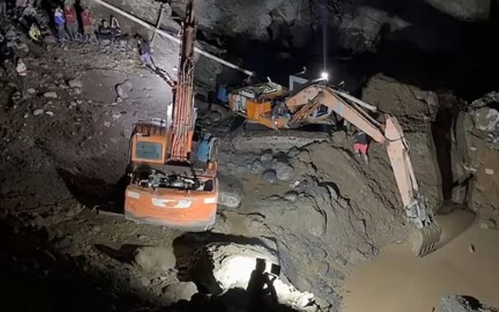 Sập mỏ vàng trái phép tại Colombia, 14 người thiệt mạng