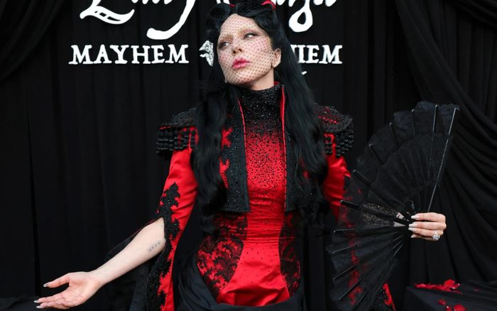Lady Gaga trấn an người hâm mộ sau khi khép lại kỷ nguyên MAYHEM