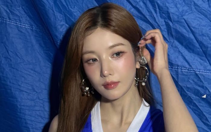 Kwon Eun Bi gây chú ý với vòng eo nhỏ đến khó tin