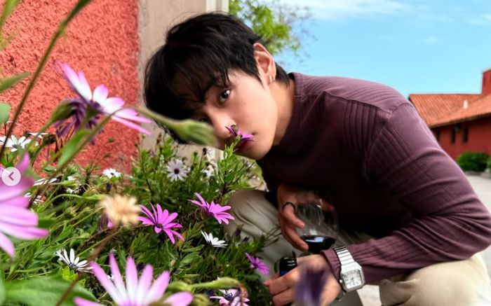 V (BTS) bất ngờ lên tiếng giải thích về chiếc quần ố vàng, sự thật khiến fan bật cười