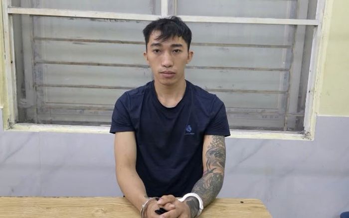 Hẹn thanh niên trẻ tuổi đến nhà chơi, người phụ nữ không ngờ đến sự việc tiếp đó
