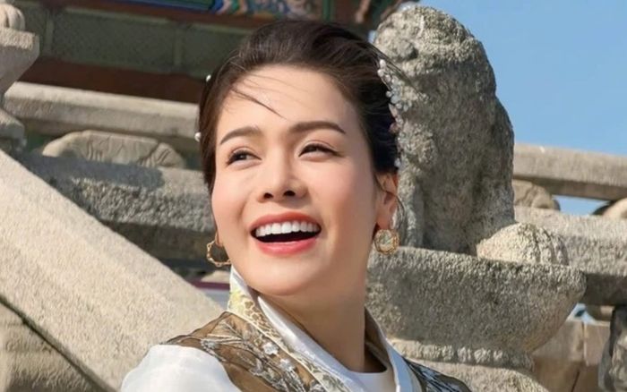 Mừng cho tình yêu đẹp của Nhật Kim Anh ở tuổi 41