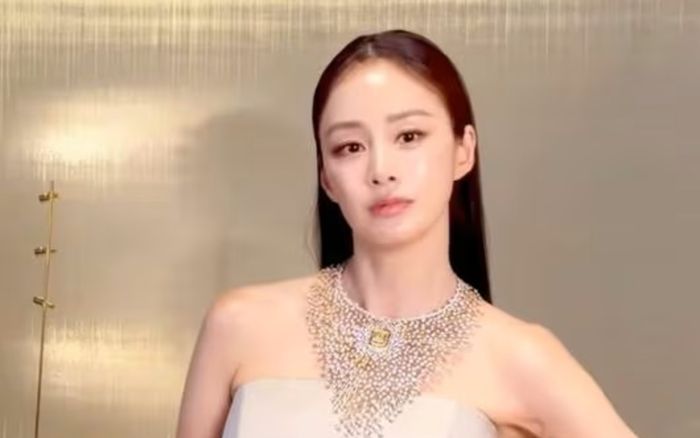 Kim Tae Hee trở lại sau 14 tháng vắng bóng