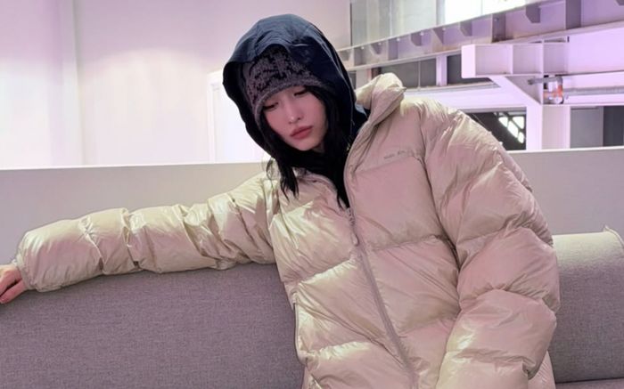 Momo (TWICE) gây chú ý với diện mạo quyến rũ dù trang phục kín đáo