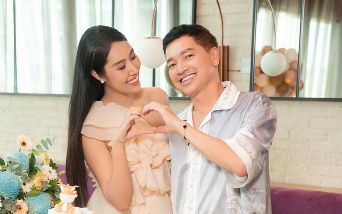 Vợ kém nghệ sĩ Quang Minh 37 tuổi để lộ hôn nhân hiện tại