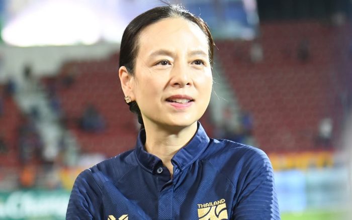 Madam Pang quyết định im lặng khi tuyển Thái Lan bị FIFA trừ điểm