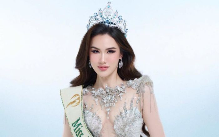 Tước vương miện Miss Earth của Trịnh Mỹ Anh