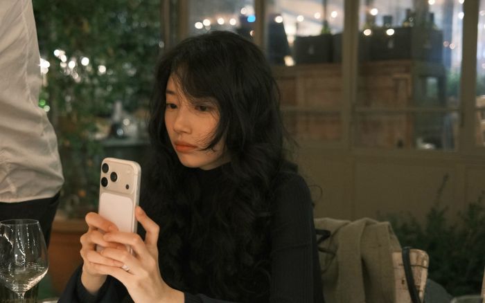 Suzy khoe nhan sắc mặt mộc, xứng danh 'tình đầu quốc dân'