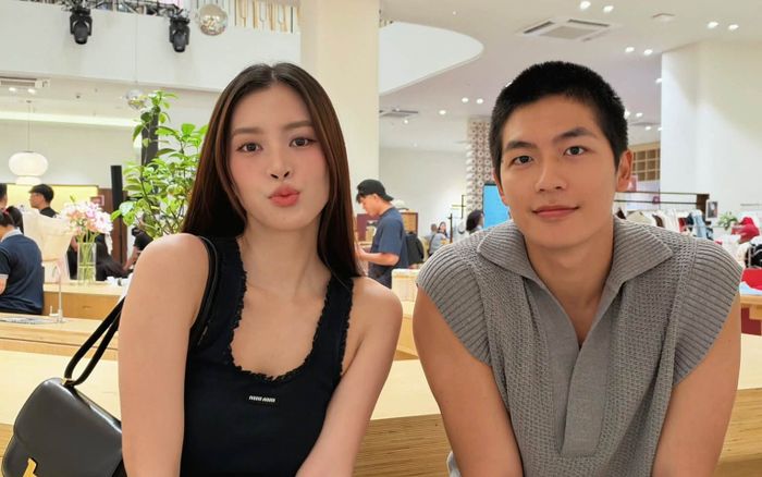 Hoa hậu Tiểu Vy đẹp đôi bên Quốc Anh