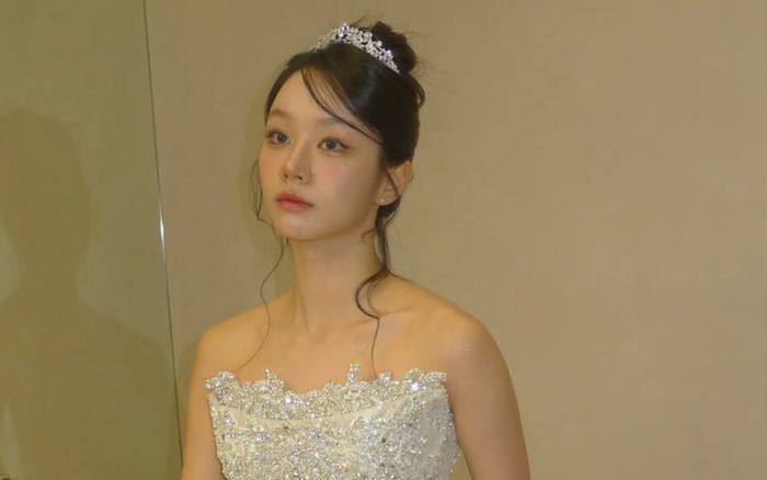 Hyeri khiến fan xuýt xoa với loạt ảnh hóa công chúa