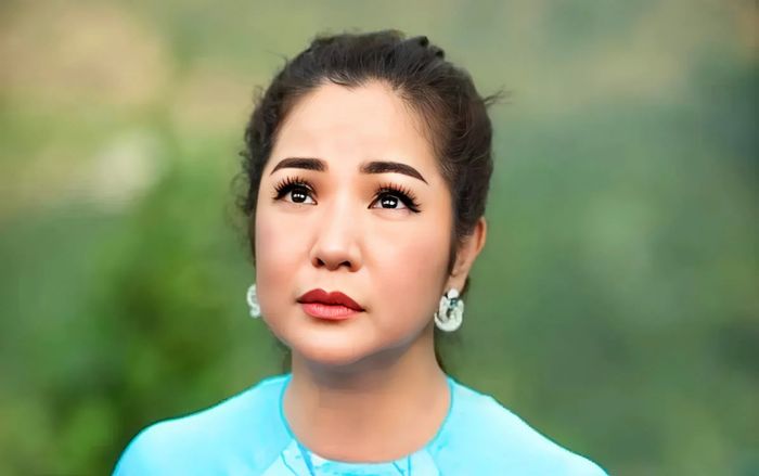 Diễn viên Thúy Nga gặp sự cố khi đi máy bay ở Mỹ