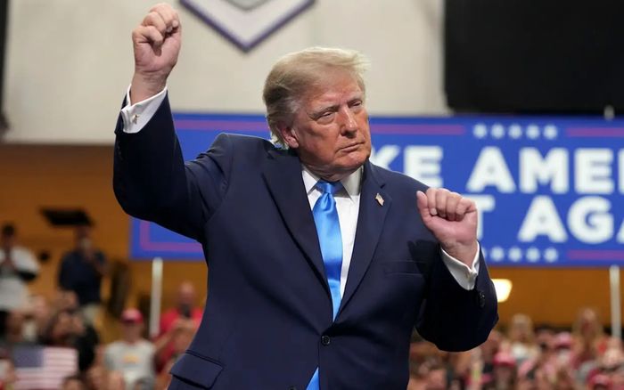 Donald Trump lập 'Lực lượng Siêu Tình báo', quyết giữ vị thế dẫn đầu AI của Mỹ