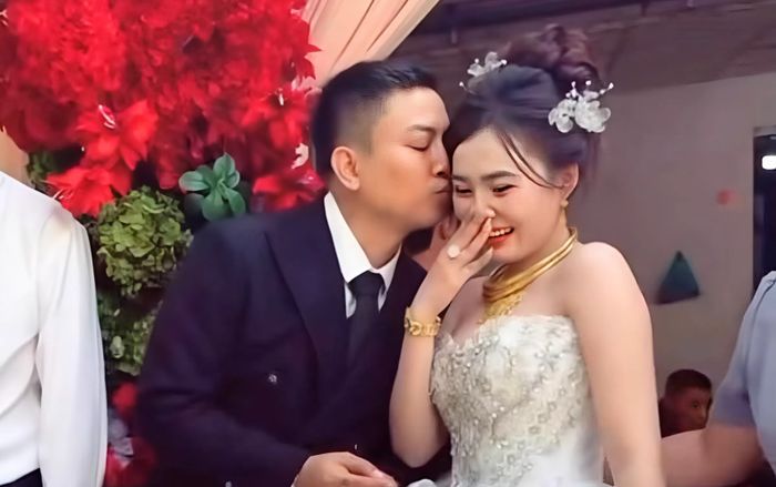 Khán giả phản ứng với đám cưới của Hoài Lâm và Ngọc Trinh