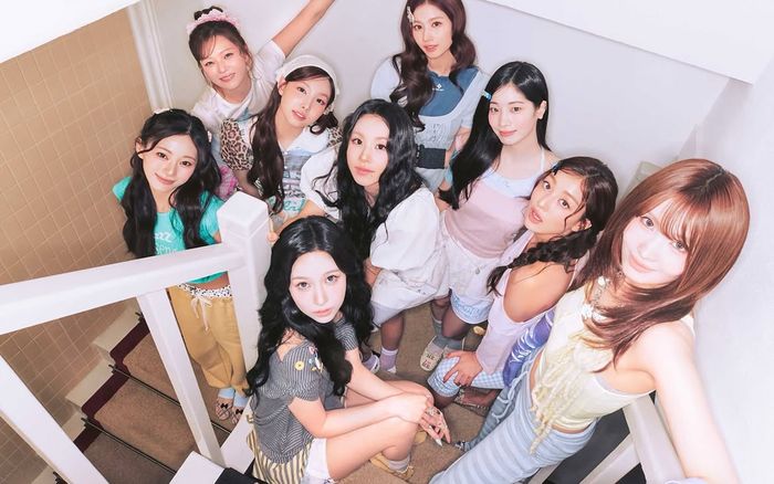 Hụt hẫng với sự kiện kỷ niệm 11 năm của TWICE