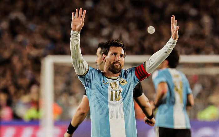 Messi nhận lời chia tay đầy xúc động ở trận cuối cùng với Argentina