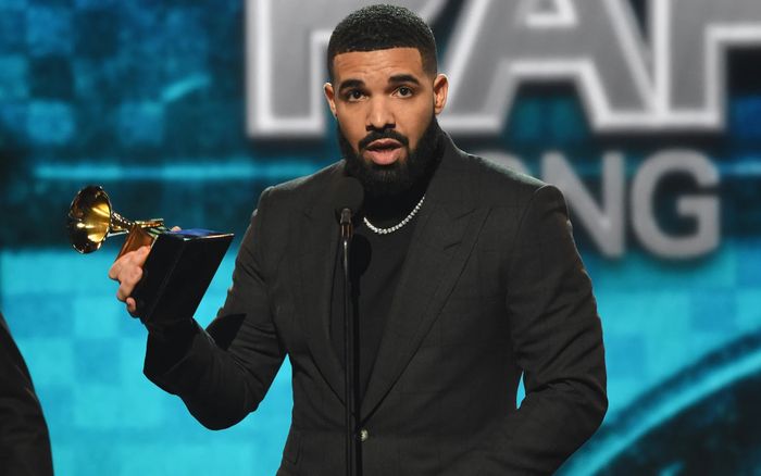 Drake rút khỏi cuộc đua GRAMMY 2027